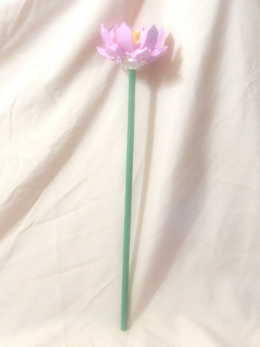 LEGO Botanical Flowers - 1 pcs Lotus Pink - Individual Sale 40647 + Free Gift